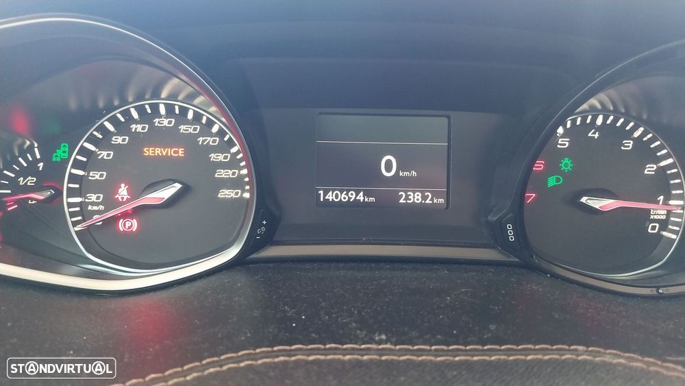 Peugeot 308 1.2 PureTech GT Line - 8