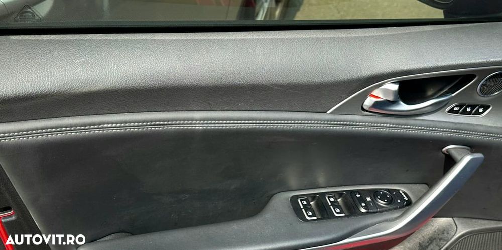 Kia Stinger 2.0 T-GDI GT Line - 21