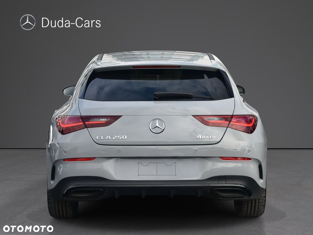 Mercedes-Benz CLA - 5