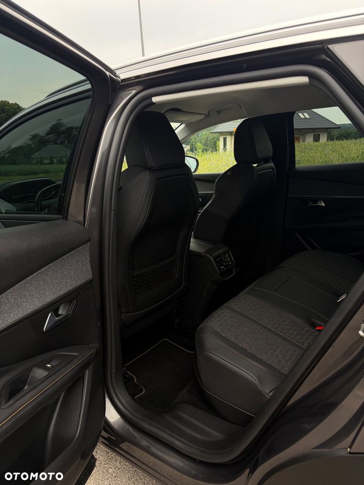 Peugeot 3008 1.6 PureTech Hybrid PHEV Road Trip S&S EAT8 - 14