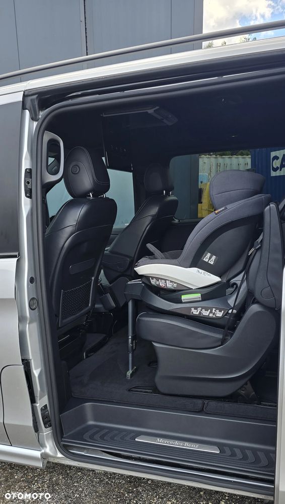 Mercedes-Benz Klasa V 300 d Avantgarde 9G-Tronic - 33