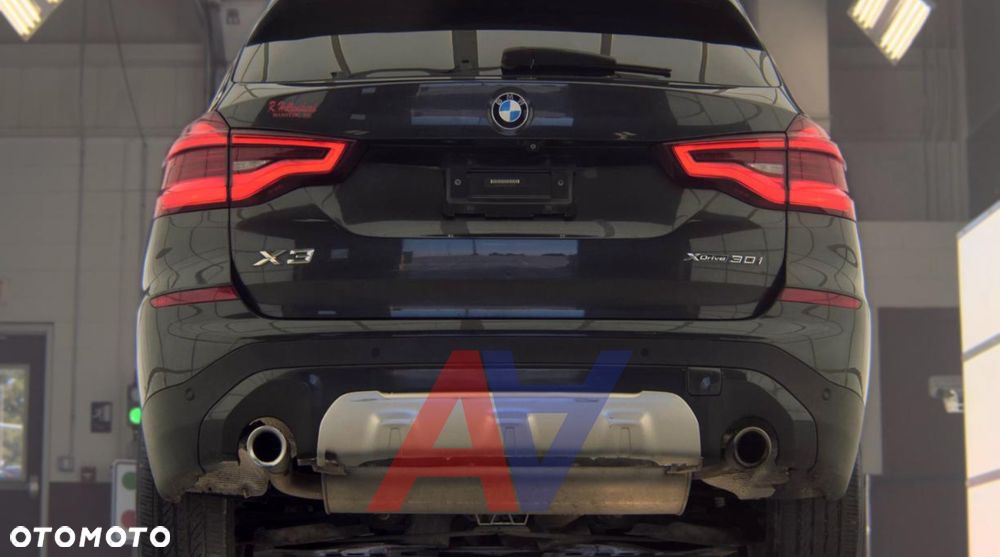 BMW X3 xDrive30i Luxury Line - 7