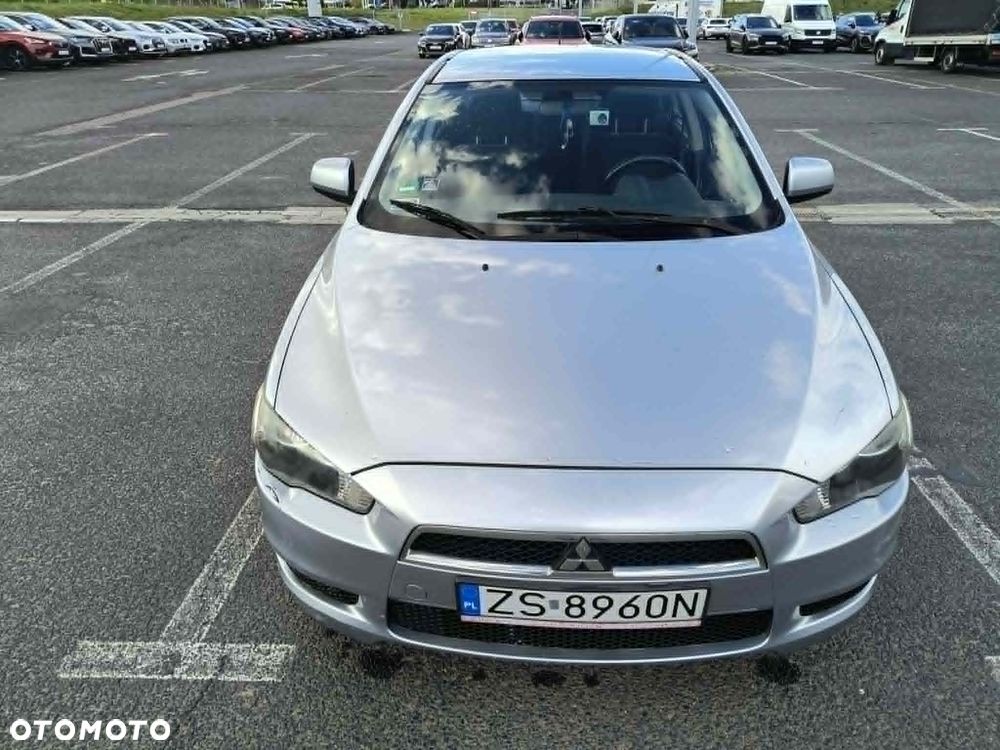 Mitsubishi Lancer 1.8 Invite - 3