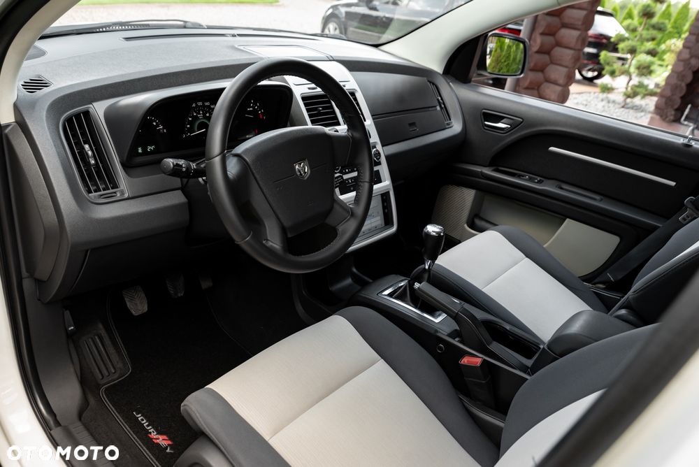 Dodge Journey 2.4 SXT - 15