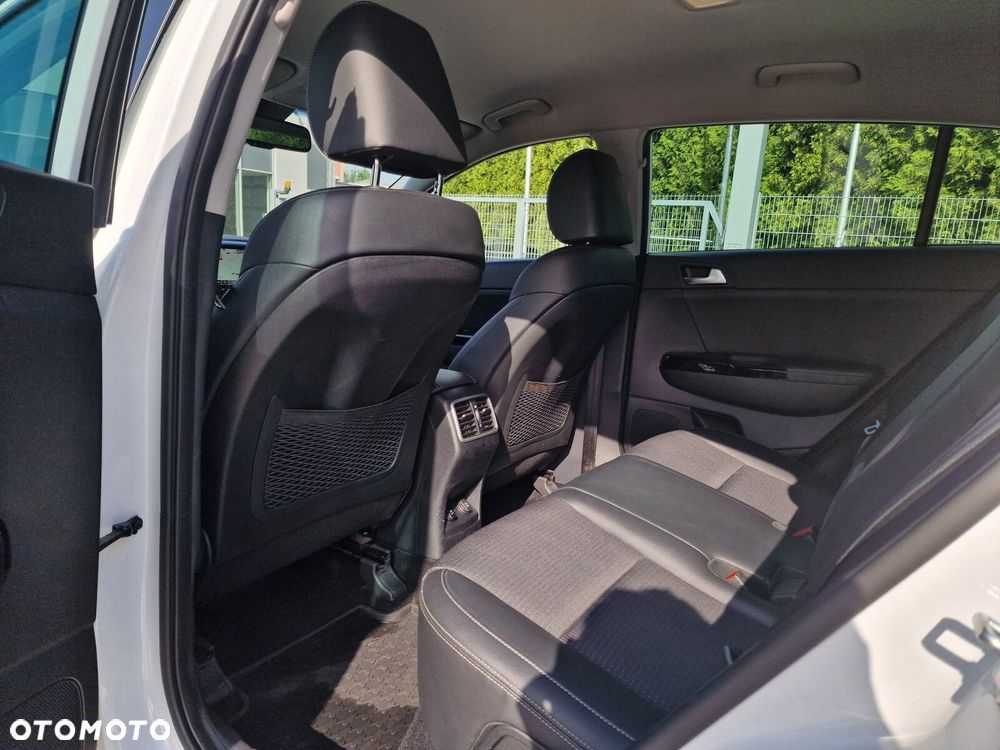 Kia Sportage 1.6 T-GDI Black Edition 2WD - 13