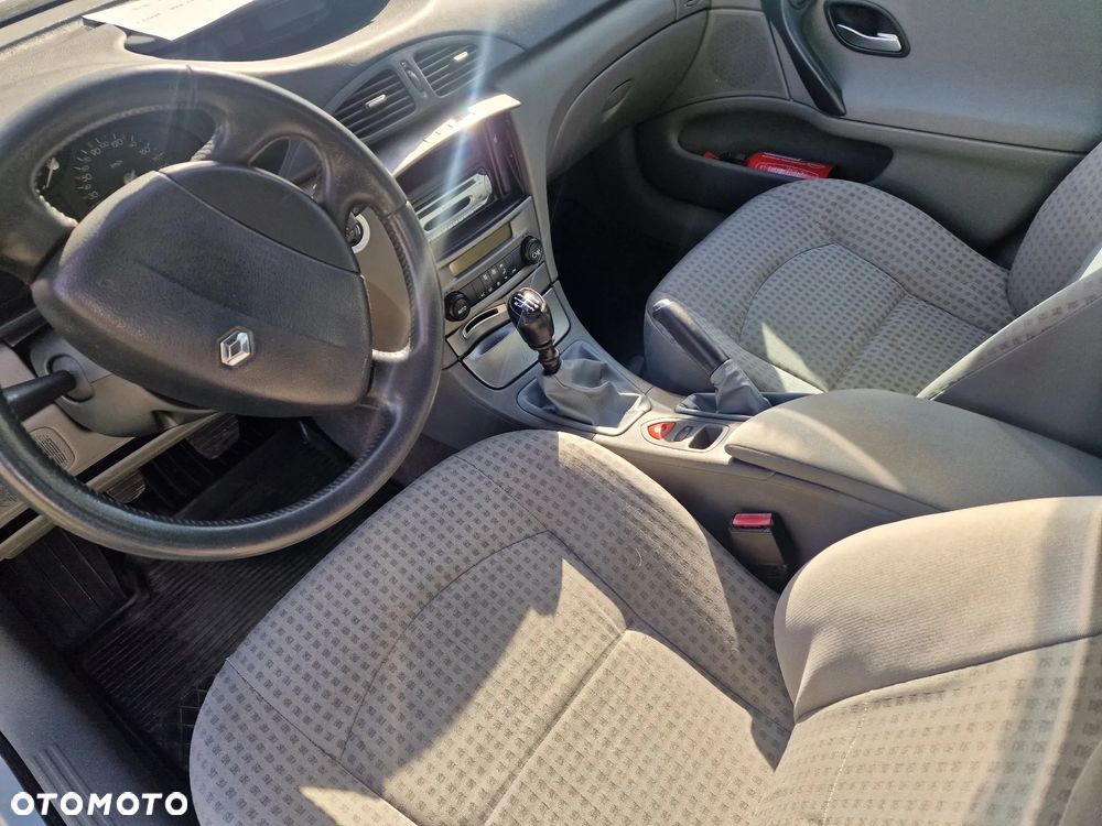 Renault Laguna 1.9 dCi Expression - 9