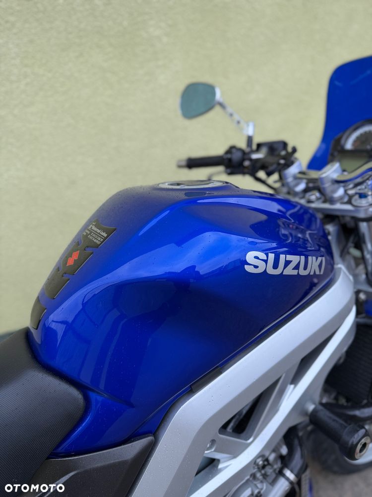 Suzuki SV - 17