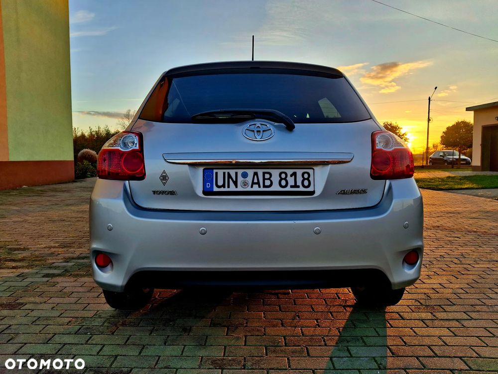 Toyota Auris 1.6 Executive - 10