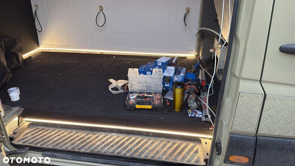 Volkswagen Crafter - 23