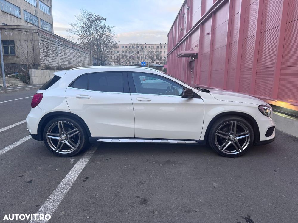 Mercedes-Benz GLA 250 4MATIC Aut. - 13