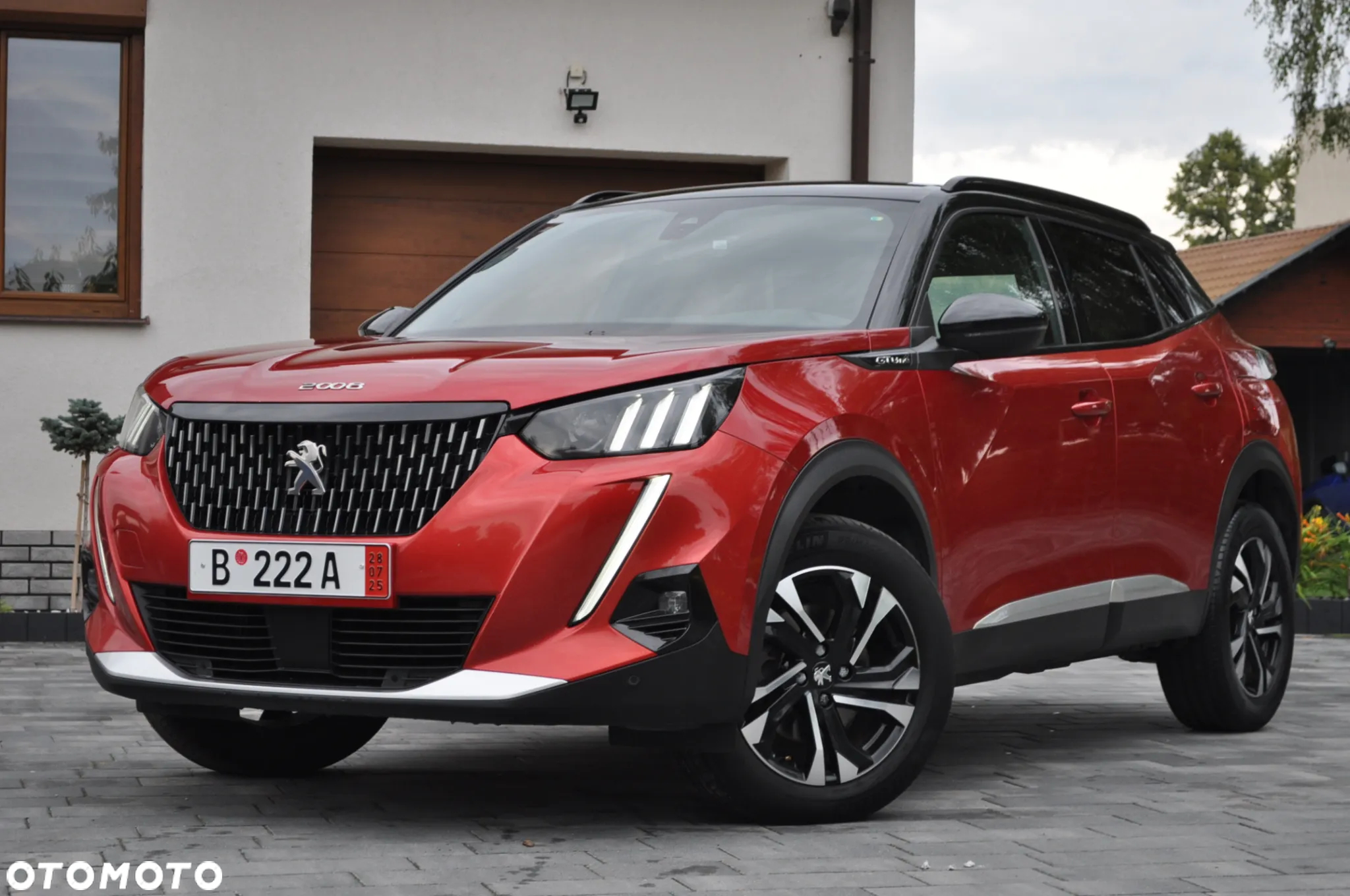 Peugeot 2008 BlueHDi 130 EAT8 GT - 24