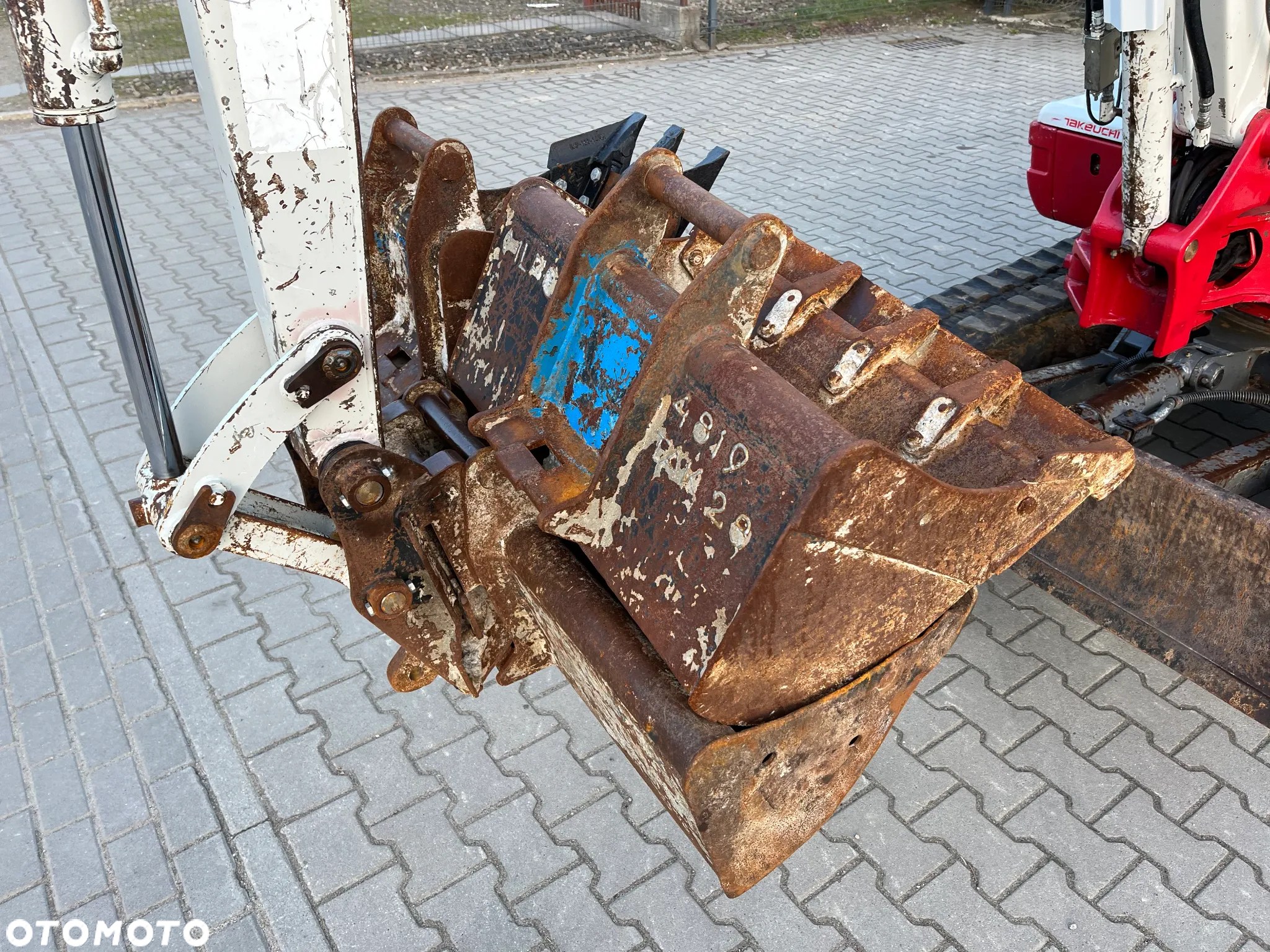 Takeuchi TB 228 - 16