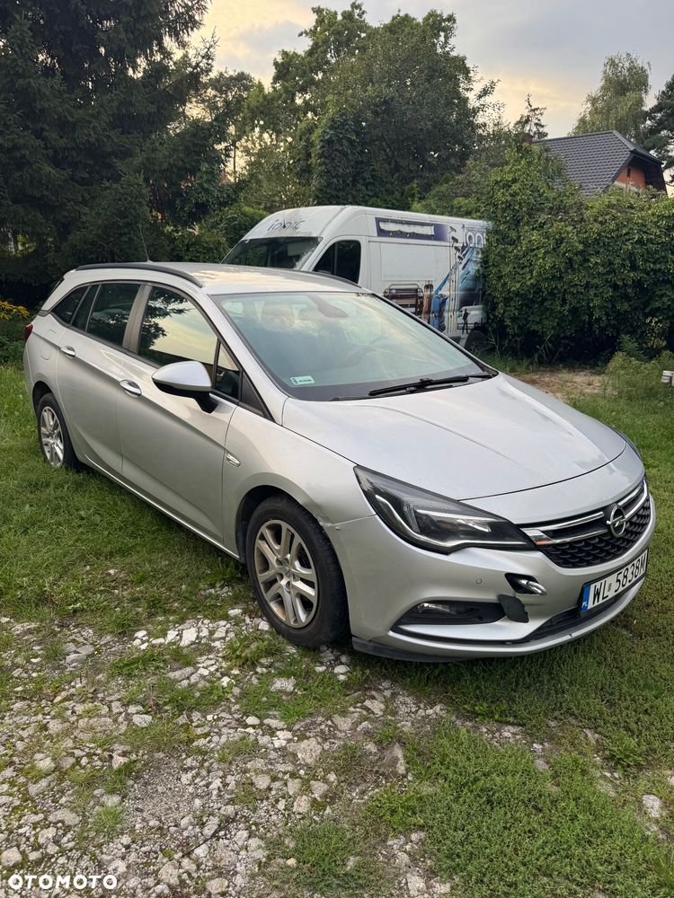 Opel Astra 1.6 CDTI Sport - 2