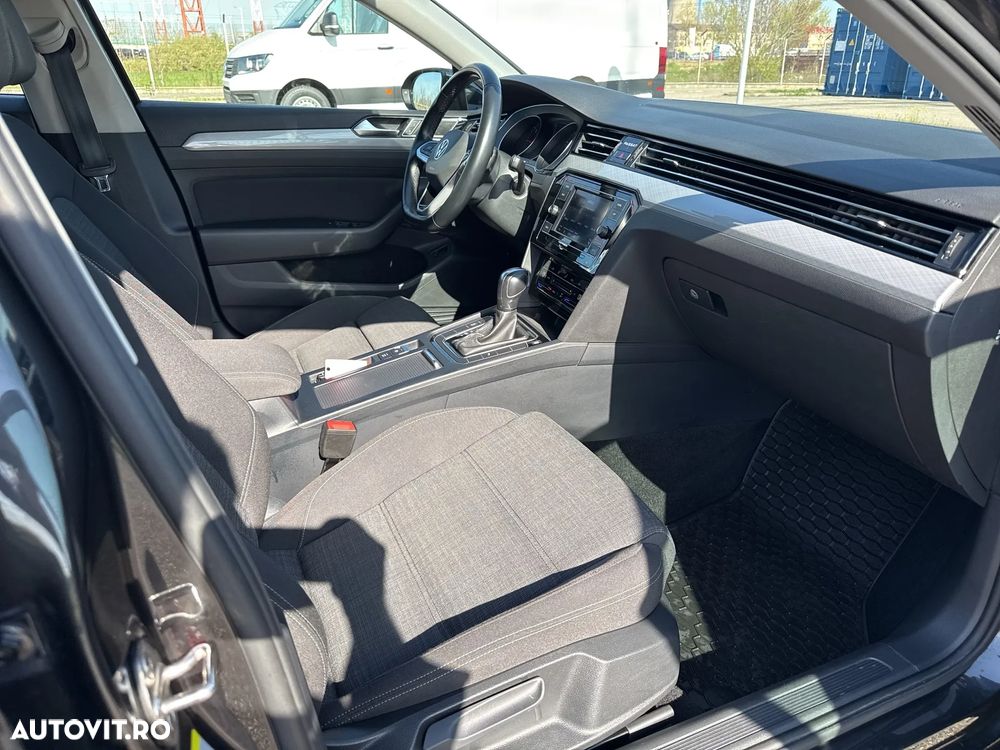 Volkswagen Passat 2.0 TDI DSG Comfortline - 16