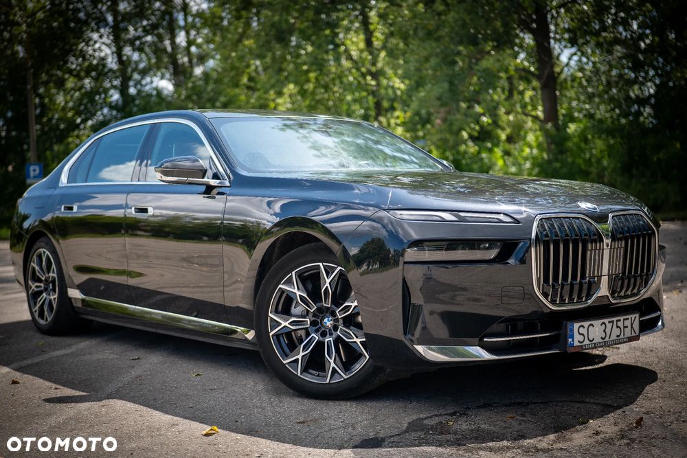 BMW Seria 7 750e xDrive - 14