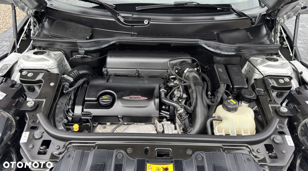 MINI John Cooper Works - 4