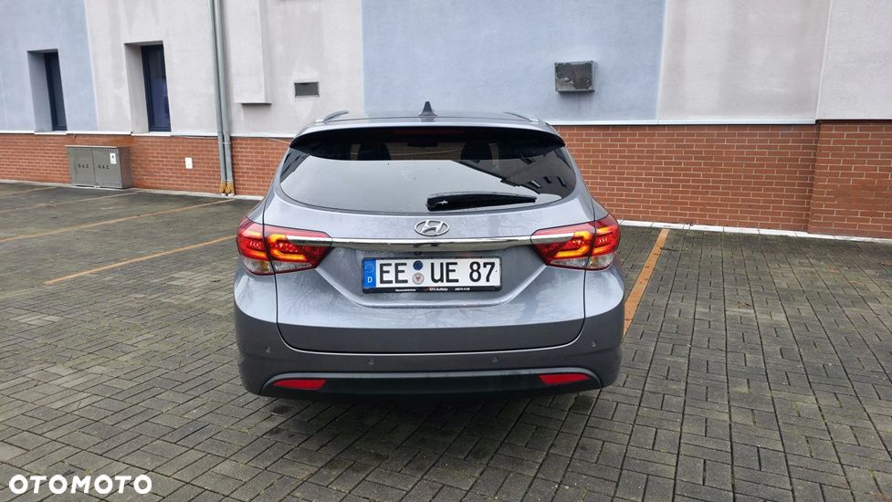 Hyundai i40 Kombi blue 1.7 CRDi Premium - 9