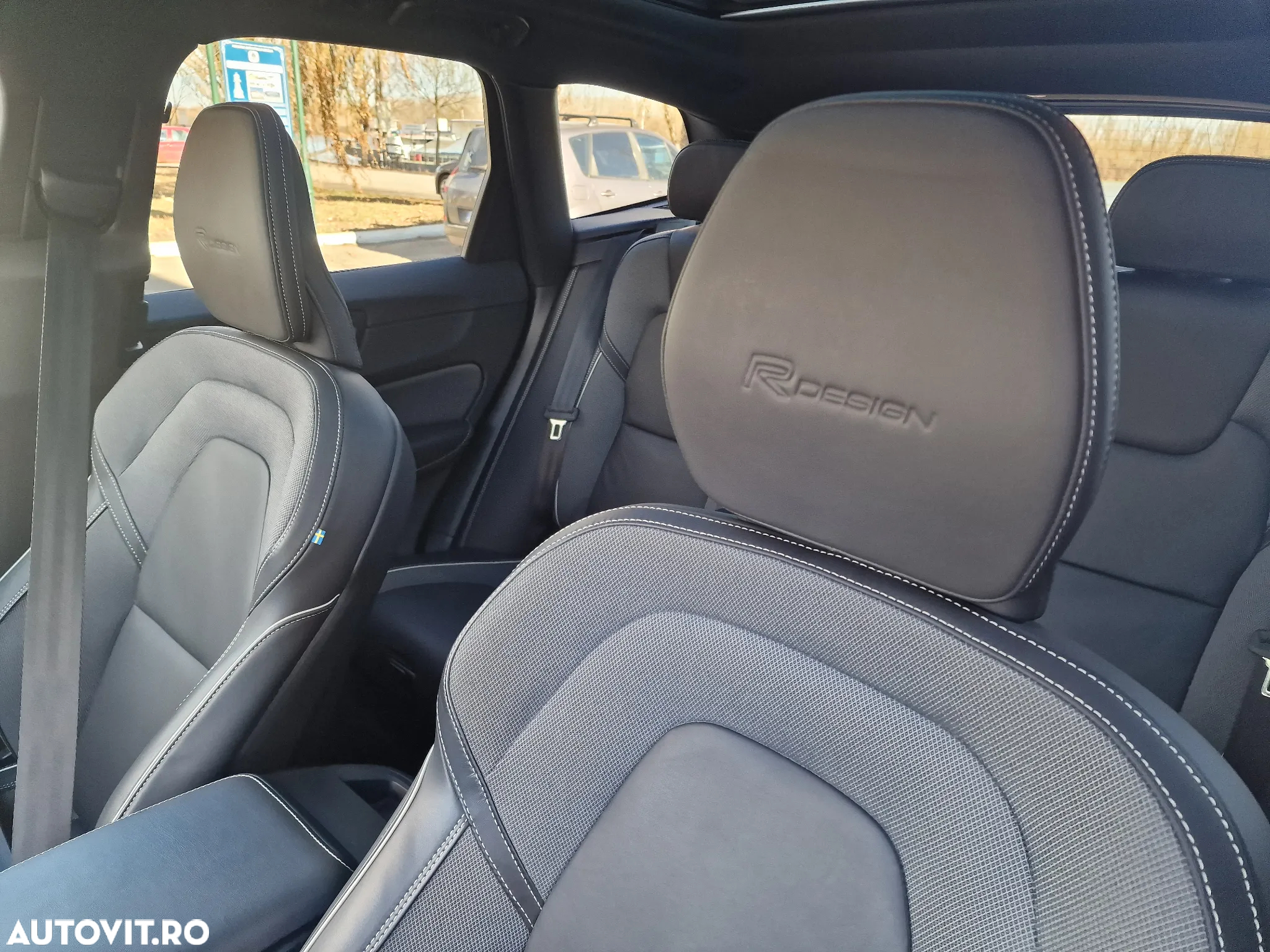 Volvo XC 60 D4 AWD Geartronic RDesign - 10