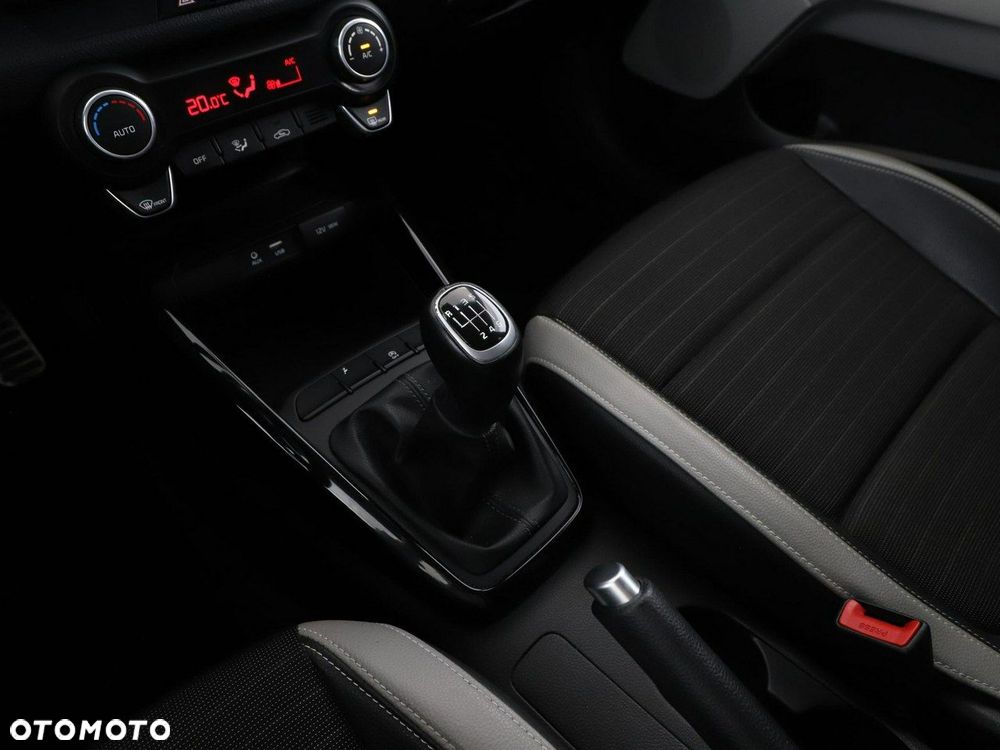 Kia Stonic 1.6 CRDi L - 30