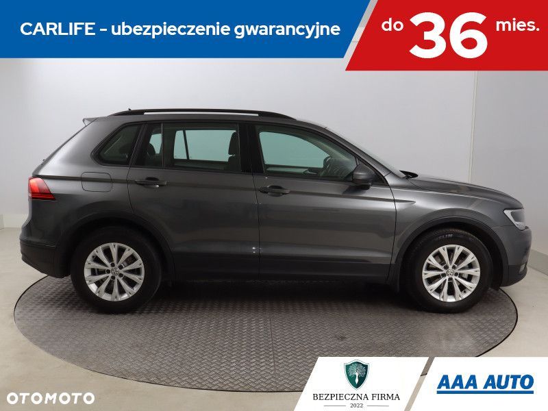 Volkswagen Tiguan - 8