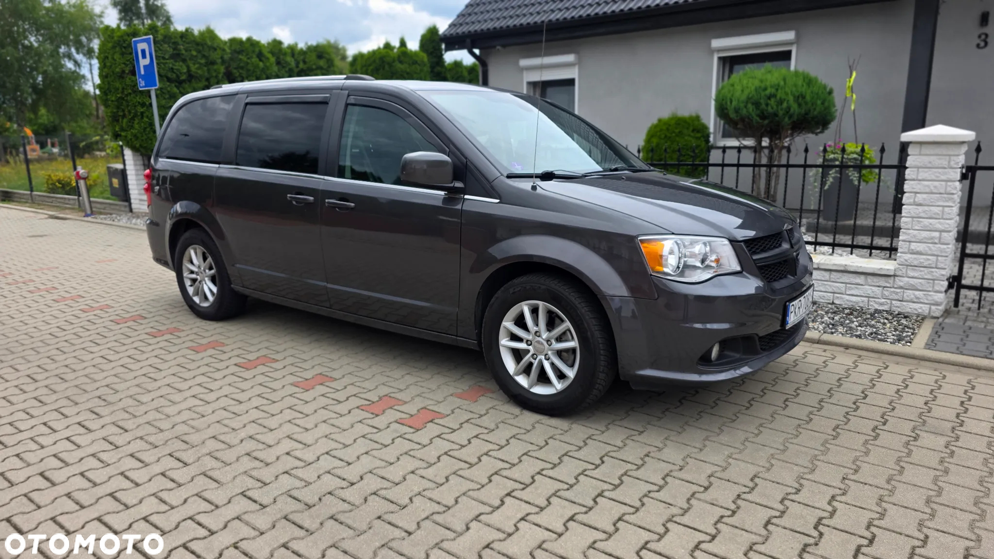Dodge Grand Caravan - 7
