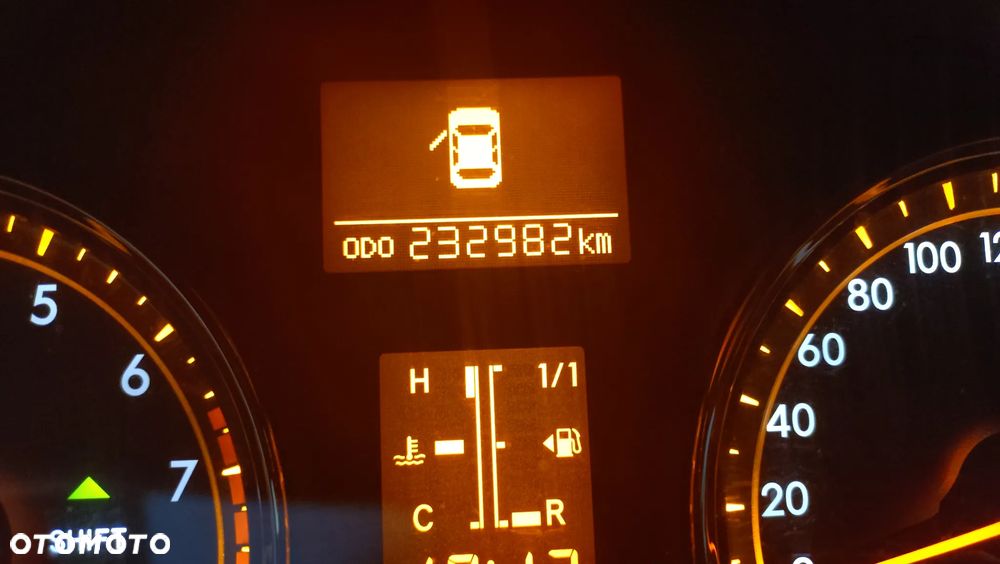Toyota Avensis - 7