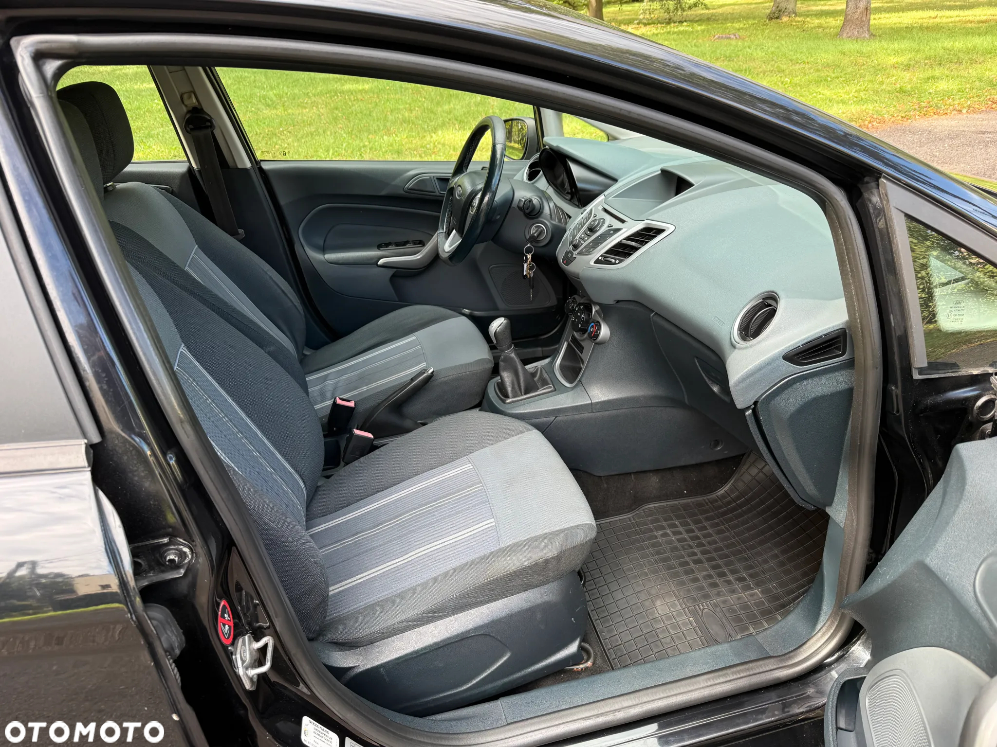 Ford Fiesta 1.4 Silver X - 26