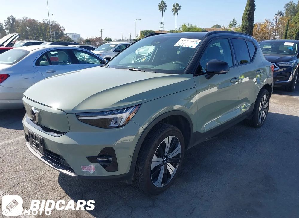 Volvo XC 40 - 22