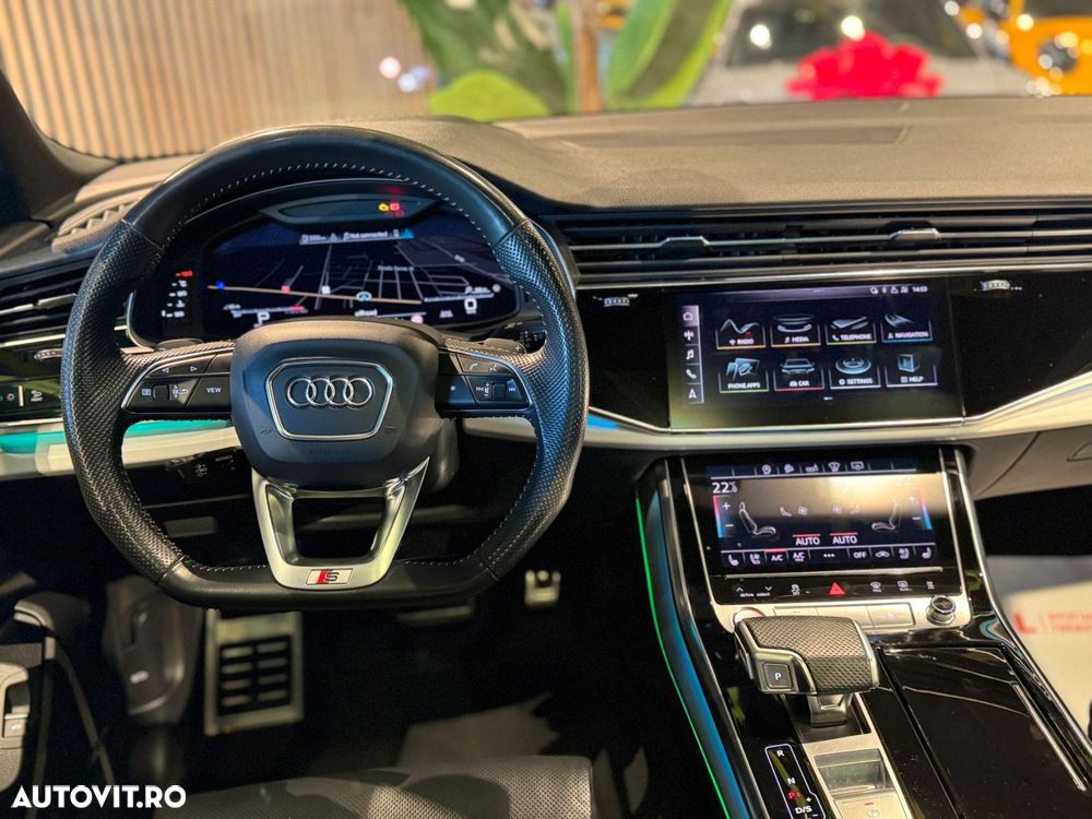 Audi SQ8 - 24