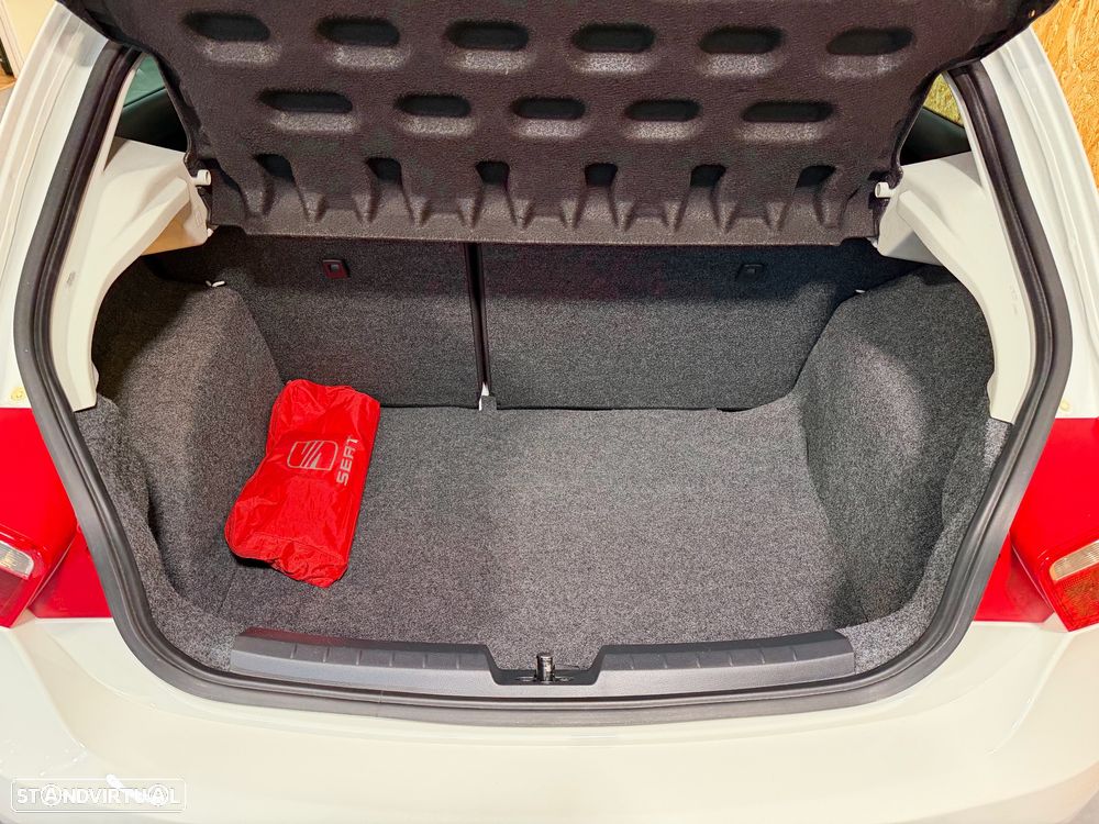 SEAT Ibiza SC 1.6 TDi Sport DPF - 26