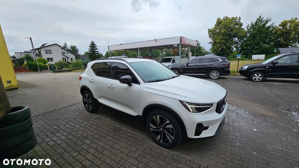 Volvo XC 40 - 32