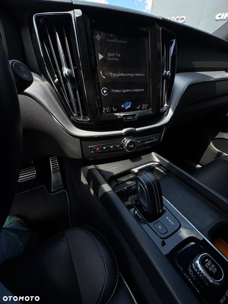 Volvo XC 60 B5 D AWD R-Design - 7