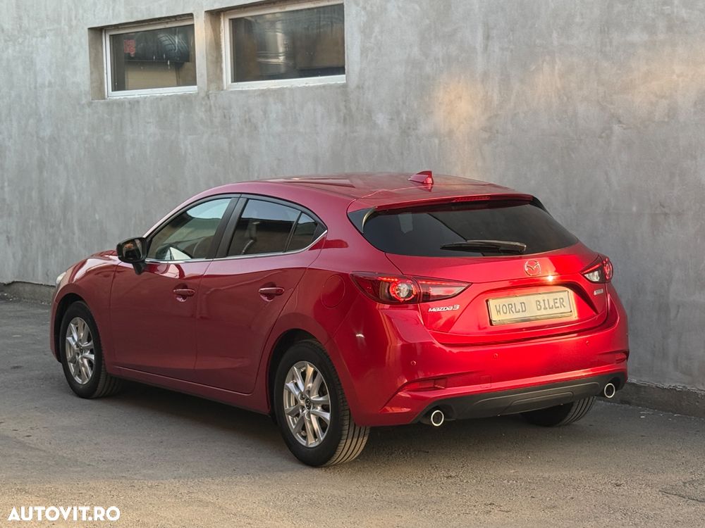 Mazda 3 - 10
