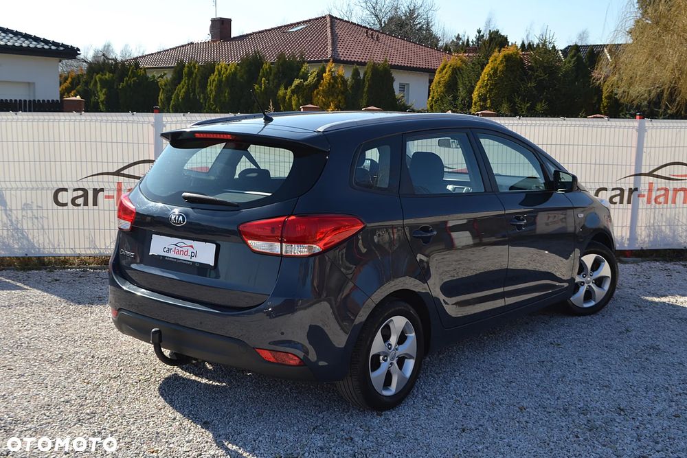 Kia Carens 1.6 GDI Dream Team Edition - 13