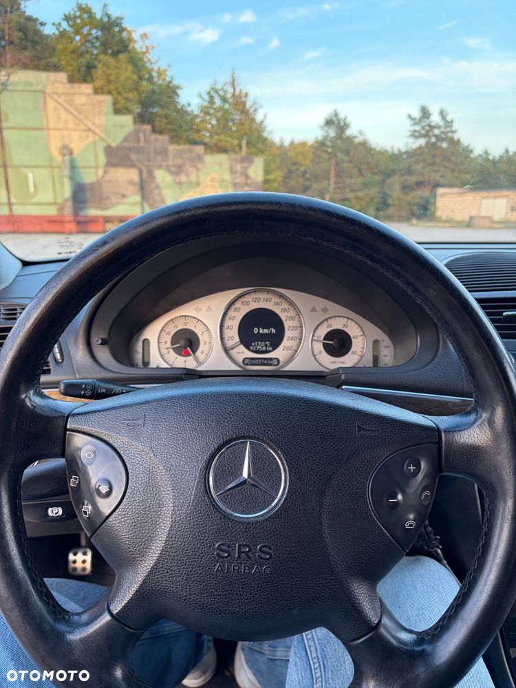 Mercedes-Benz Klasa E - 9