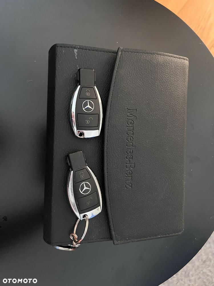 Mercedes-Benz GLA 180 7G-DCT AMG Line - 13