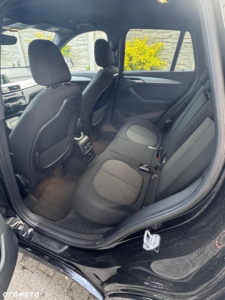 BMW X1 xDrive18d Sport Line - 9