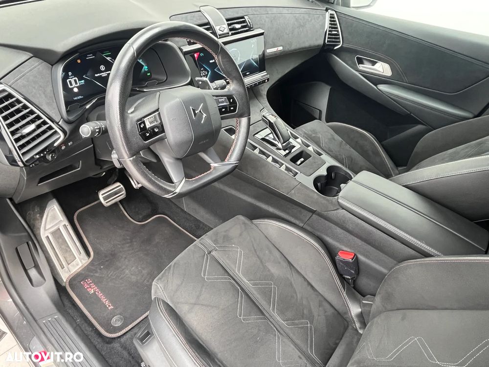 DS Automobiles DS 7 Crossback - 11