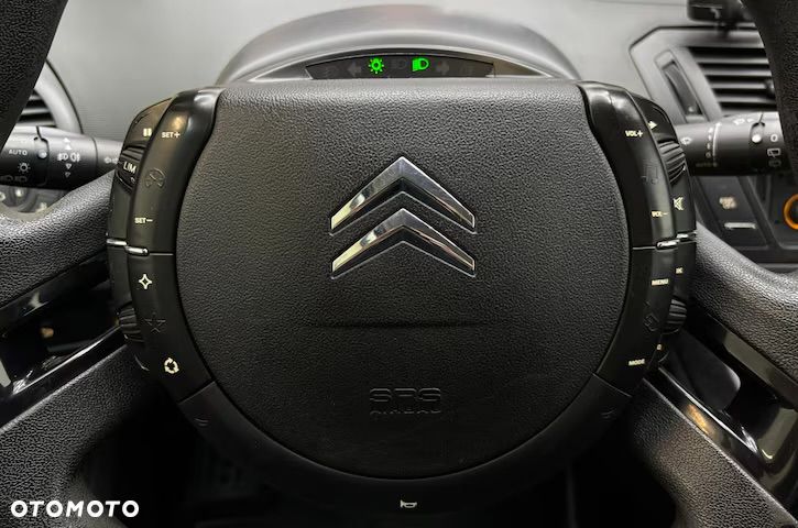 Citroën C4 Picasso 1.8 16V Confort - 14