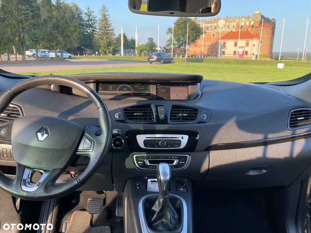 Renault Scenic - 23