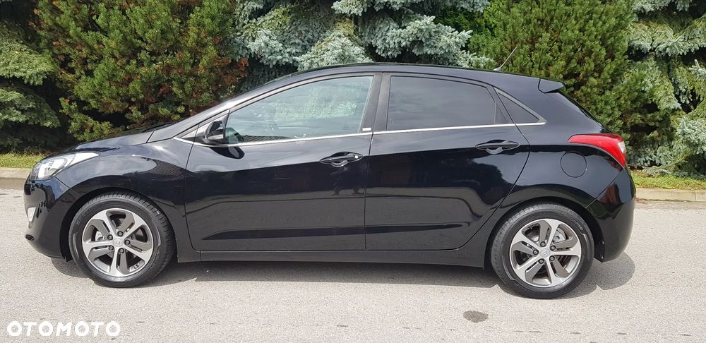 Hyundai i30 blue 1.4 Style - 5