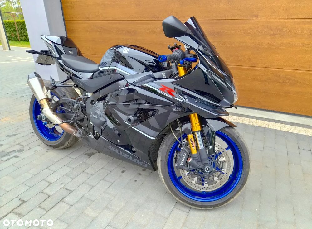 Suzuki GSX-R - 10