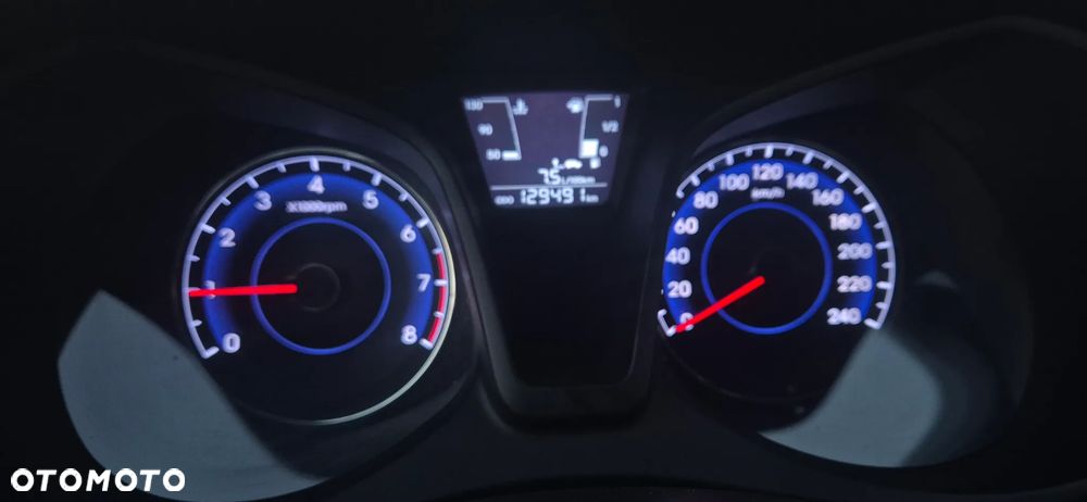 Hyundai ix20 1.4 blue Comfort - 24