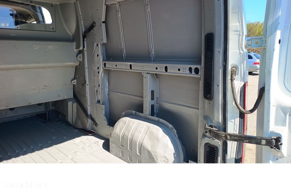 Renault Master - 18