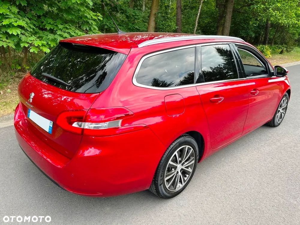 Peugeot 308 1.2 PureTech GPF Allure S&S EAT8 - 4