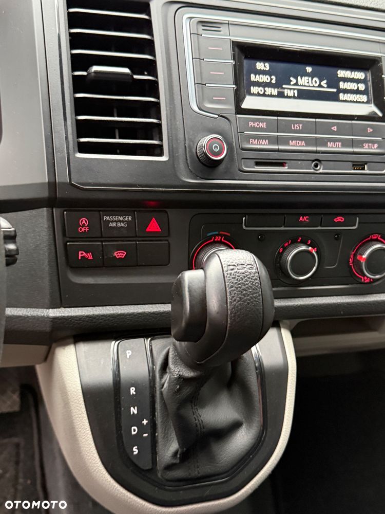 Volkswagen Transporter T6 2.0TDI 150 KM Mobilny Warsztat Klima PDC Grz.Szyb - 15