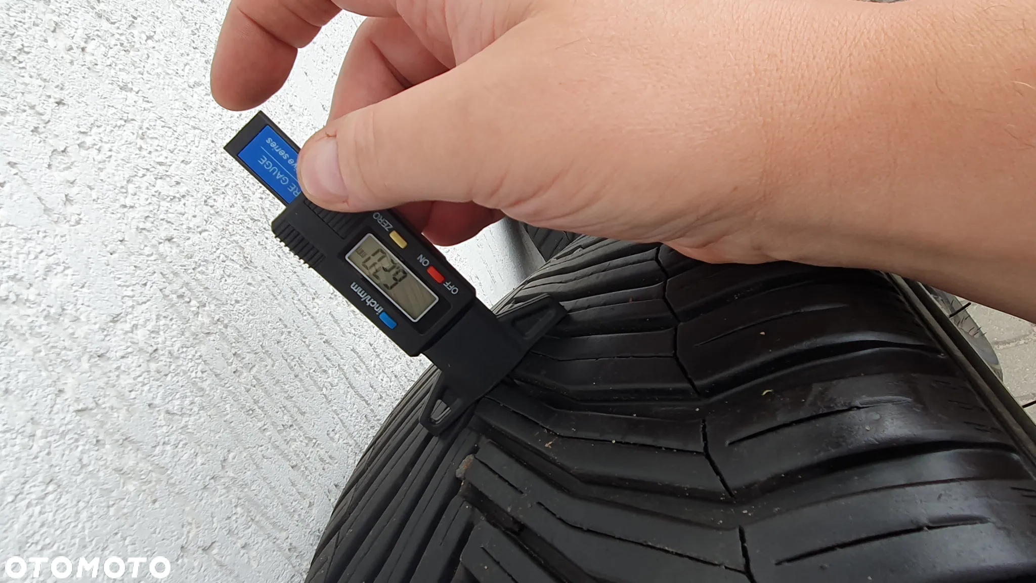 4 Koła + Felga na zapas Jaguar E-Pace Całoroczne Michelin CrossClimate 2 SUV 255 45 R20 - 3