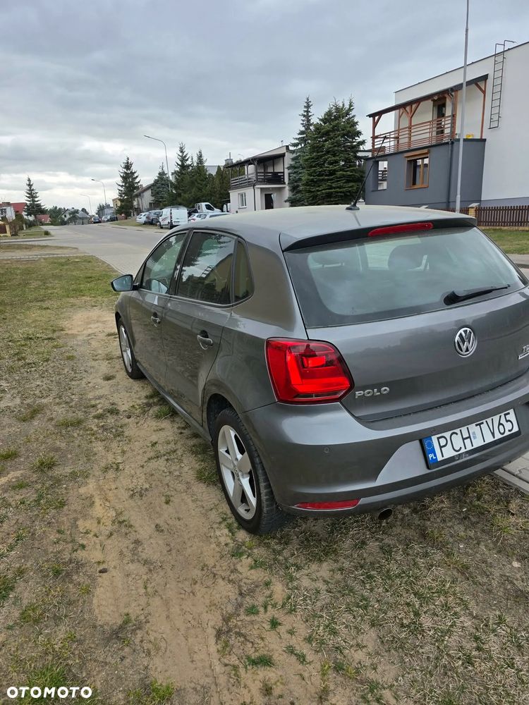 Volkswagen Polo 1.4 TDI (Blue Motion Technology) DSG Comfortline - 4