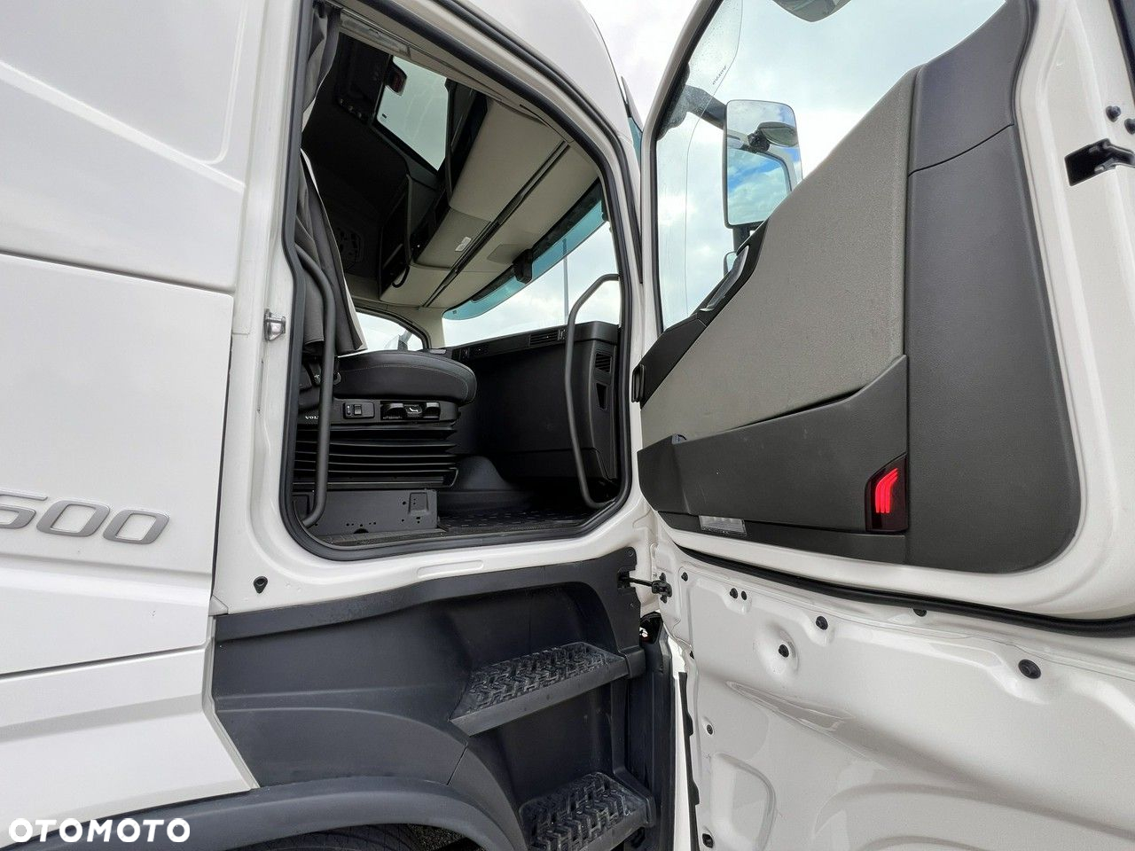 Volvo FH 500 pusher 6x2 I save nowy model Cały no poduszce 2022/23 - 29