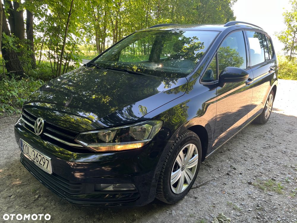 Volkswagen Touran - 1